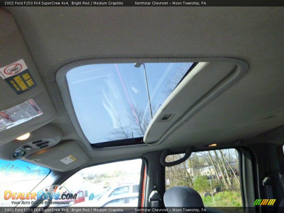 2002 Ford F150 FX4 SuperCrew 4x4 Bright Red / Medium Graphite Photo #12