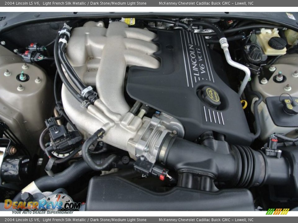 2004 Lincoln LS V6 Light French Silk Metallic / Dark Stone/Medium Light Stone Photo #24