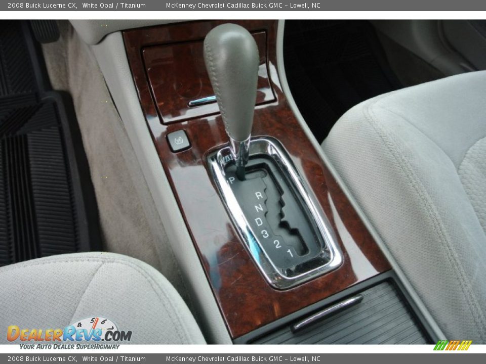 2008 Buick Lucerne CX Shifter Photo #10