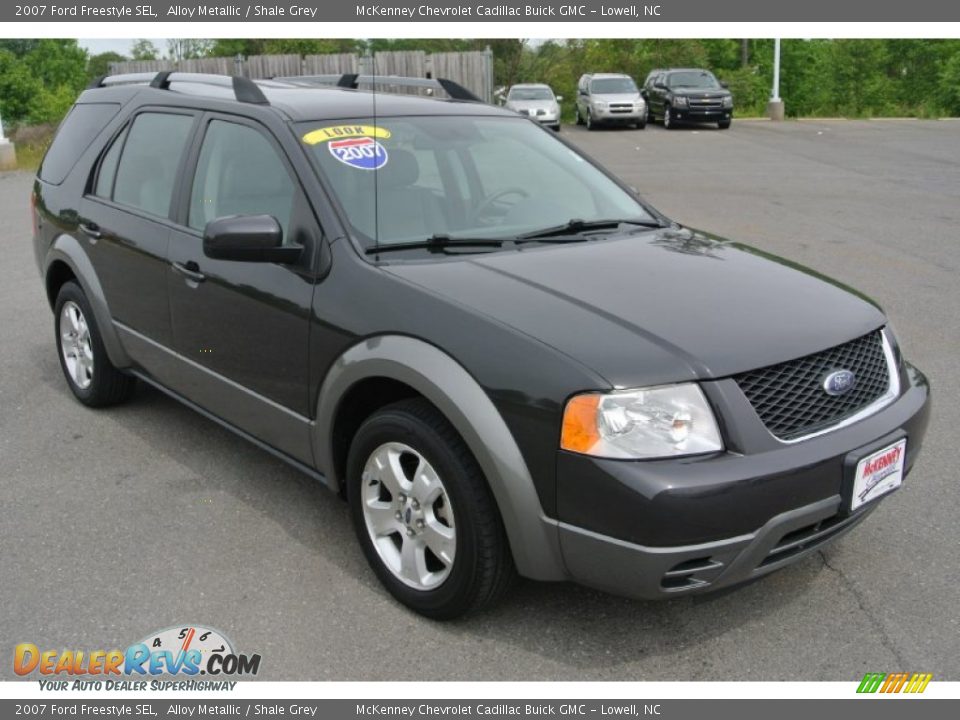 2007 Ford Freestyle SEL Alloy Metallic / Shale Grey Photo #2