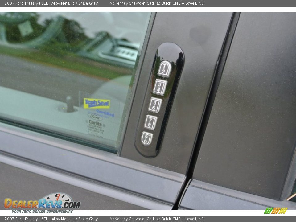 2007 Ford Freestyle SEL Alloy Metallic / Shale Grey Photo #7