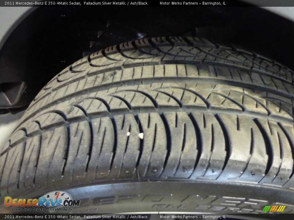 2011 Mercedes-Benz E 350 4Matic Sedan Palladium Silver Metallic / Ash/Black Photo #17