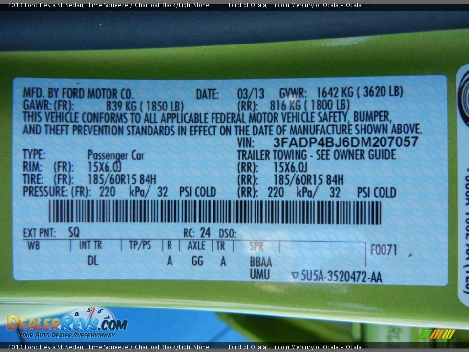 2013 Ford Fiesta SE Sedan Lime Squeeze / Charcoal Black/Light Stone Photo #12