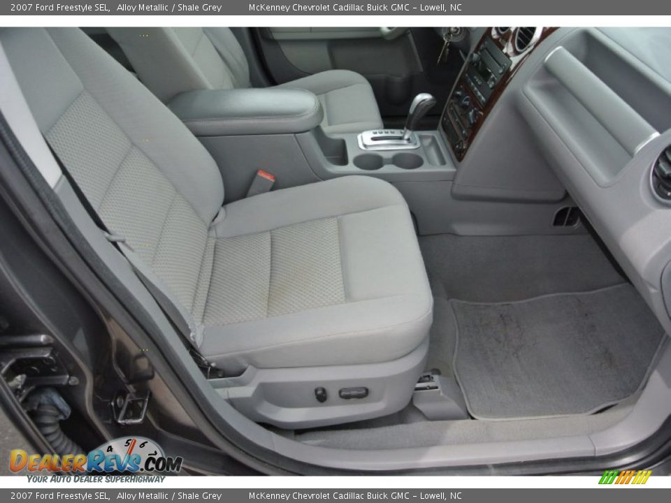 2007 Ford Freestyle SEL Alloy Metallic / Shale Grey Photo #21