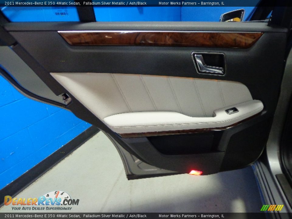 2011 Mercedes-Benz E 350 4Matic Sedan Palladium Silver Metallic / Ash/Black Photo #29