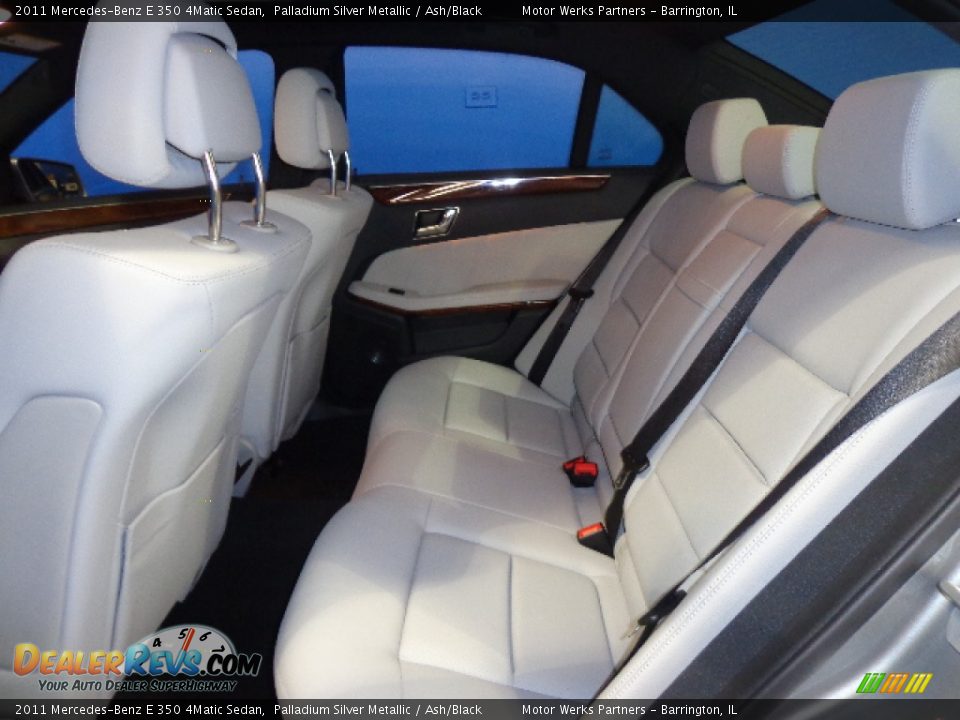 2011 Mercedes-Benz E 350 4Matic Sedan Palladium Silver Metallic / Ash/Black Photo #30