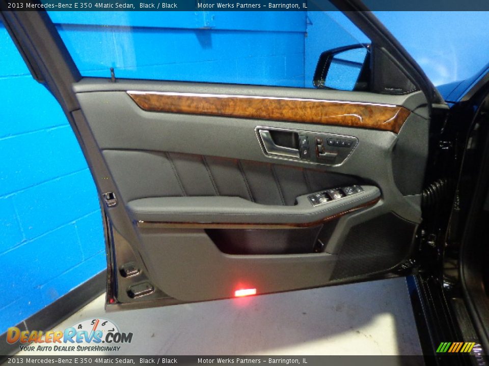 2013 Mercedes-Benz E 350 4Matic Sedan Black / Black Photo #15
