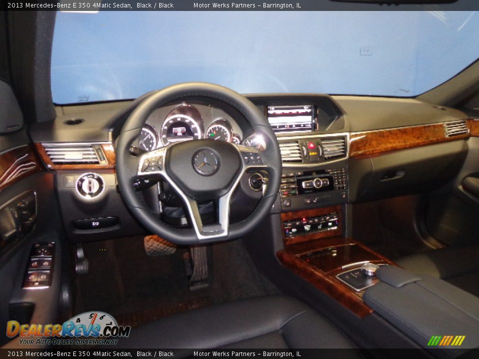 2013 Mercedes-Benz E 350 4Matic Sedan Black / Black Photo #18