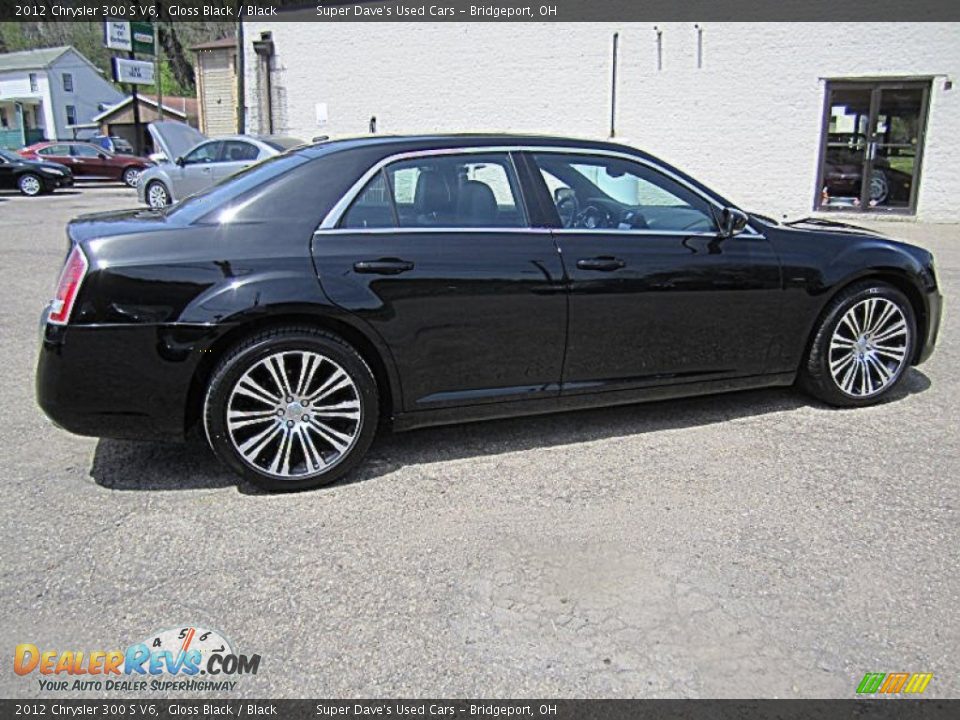 2012 Chrysler 300 S V6 Gloss Black / Black Photo #8