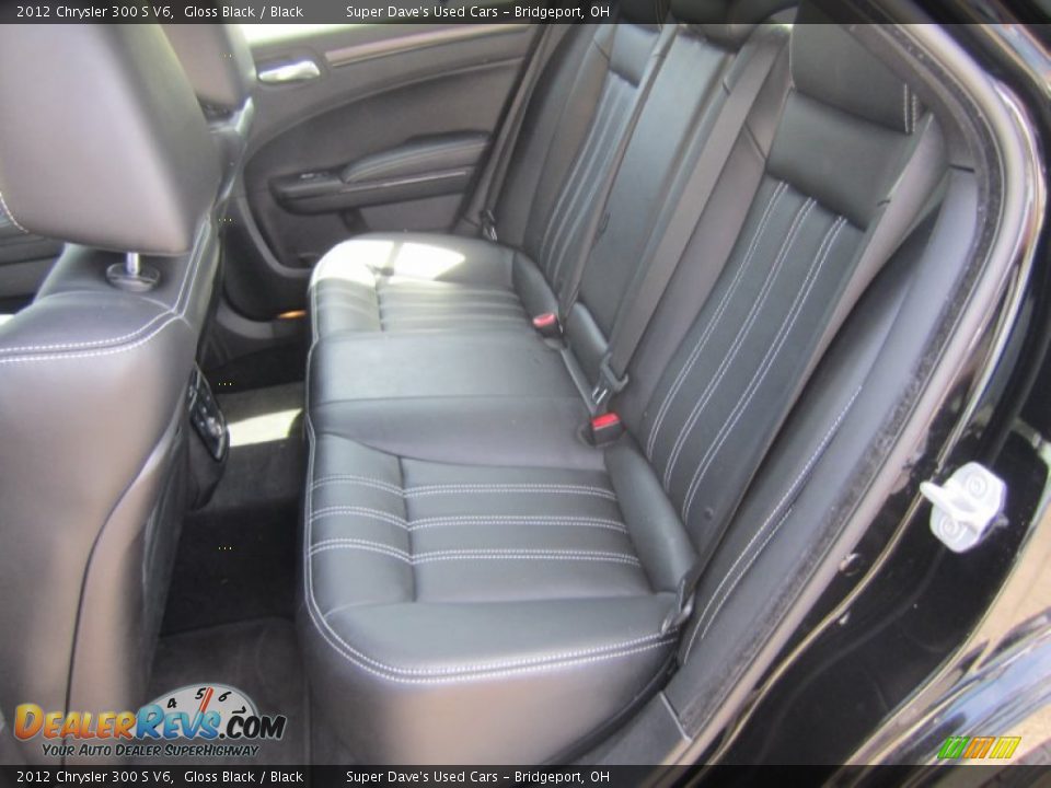 2012 Chrysler 300 S V6 Gloss Black / Black Photo #19