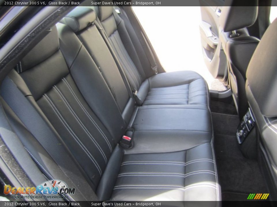 2012 Chrysler 300 S V6 Gloss Black / Black Photo #23