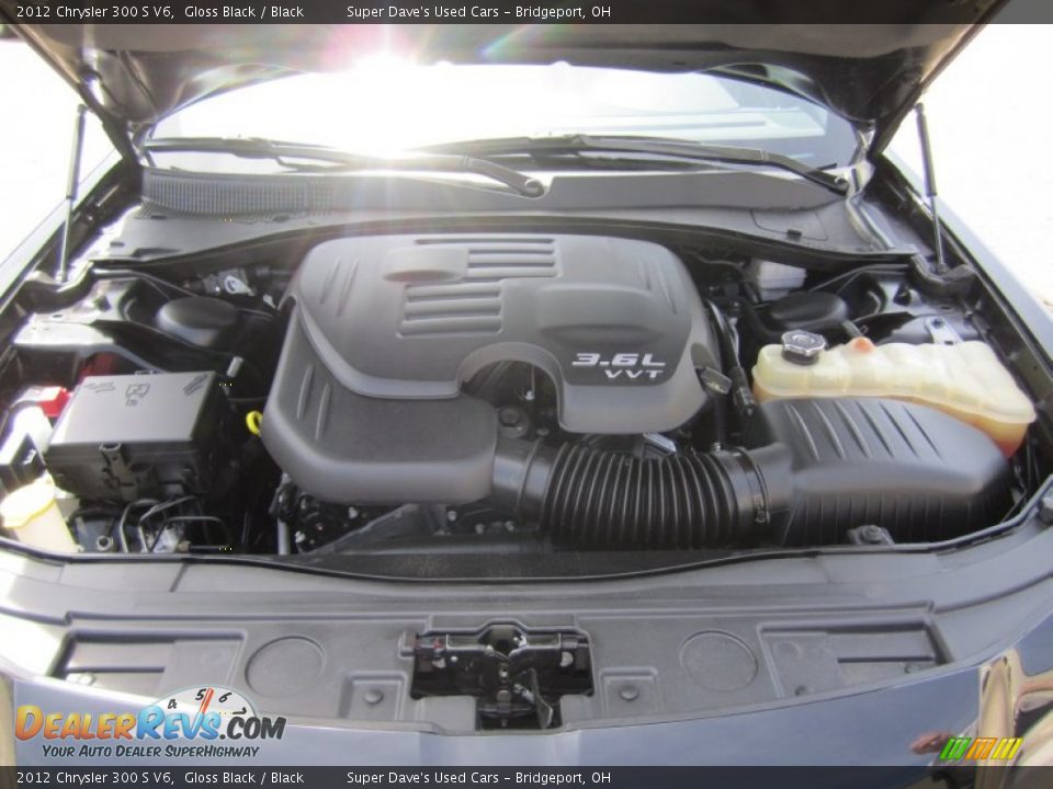 2012 Chrysler 300 S V6 Gloss Black / Black Photo #35