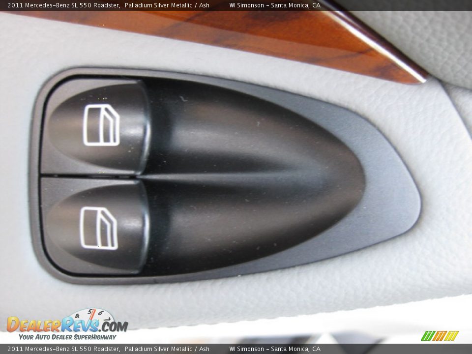 2011 Mercedes-Benz SL 550 Roadster Palladium Silver Metallic / Ash Photo #9