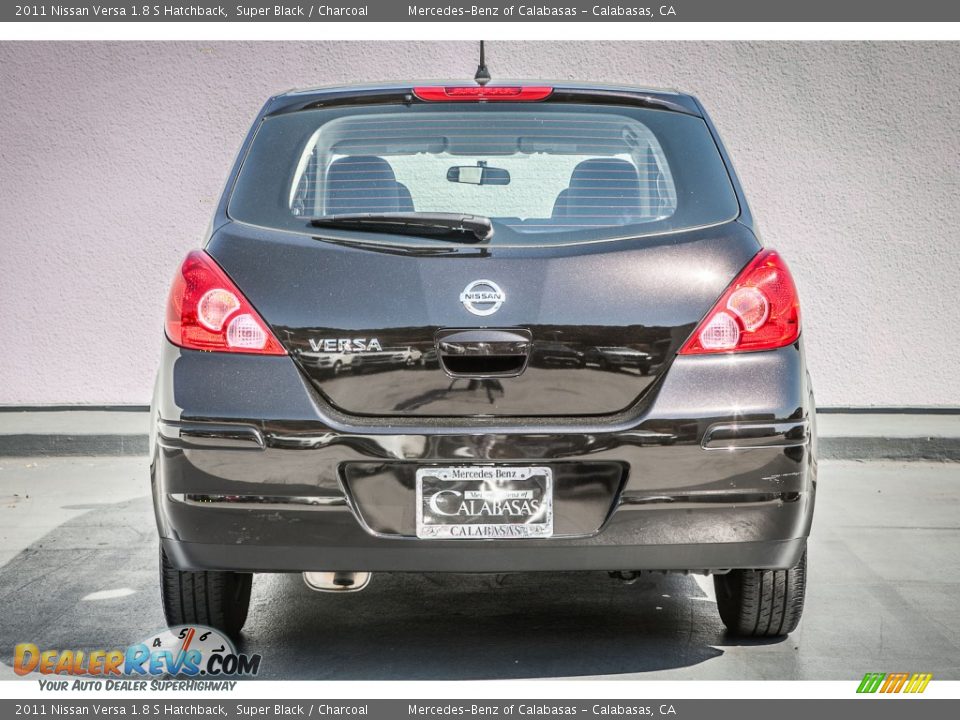 2011 Nissan Versa 1.8 S Hatchback Super Black / Charcoal Photo #3