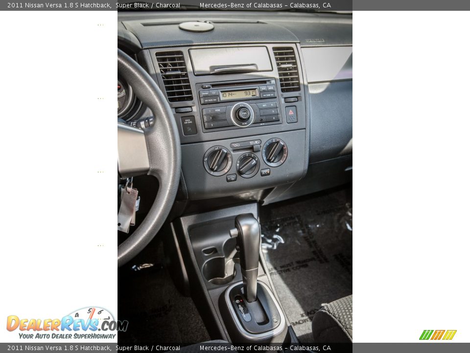 2011 Nissan Versa 1.8 S Hatchback Super Black / Charcoal Photo #5