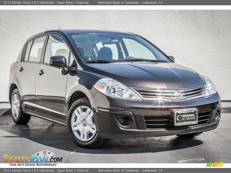 2011 Nissan Versa 1.8 S Hatchback Super Black / Charcoal Photo #12