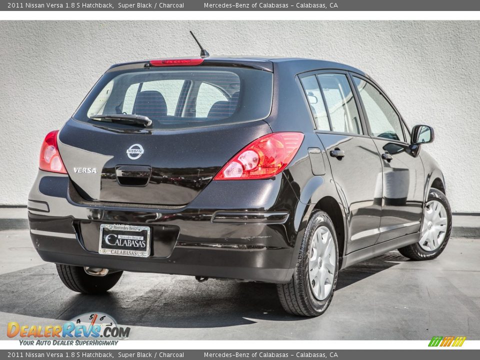 2011 Nissan Versa 1.8 S Hatchback Super Black / Charcoal Photo #14