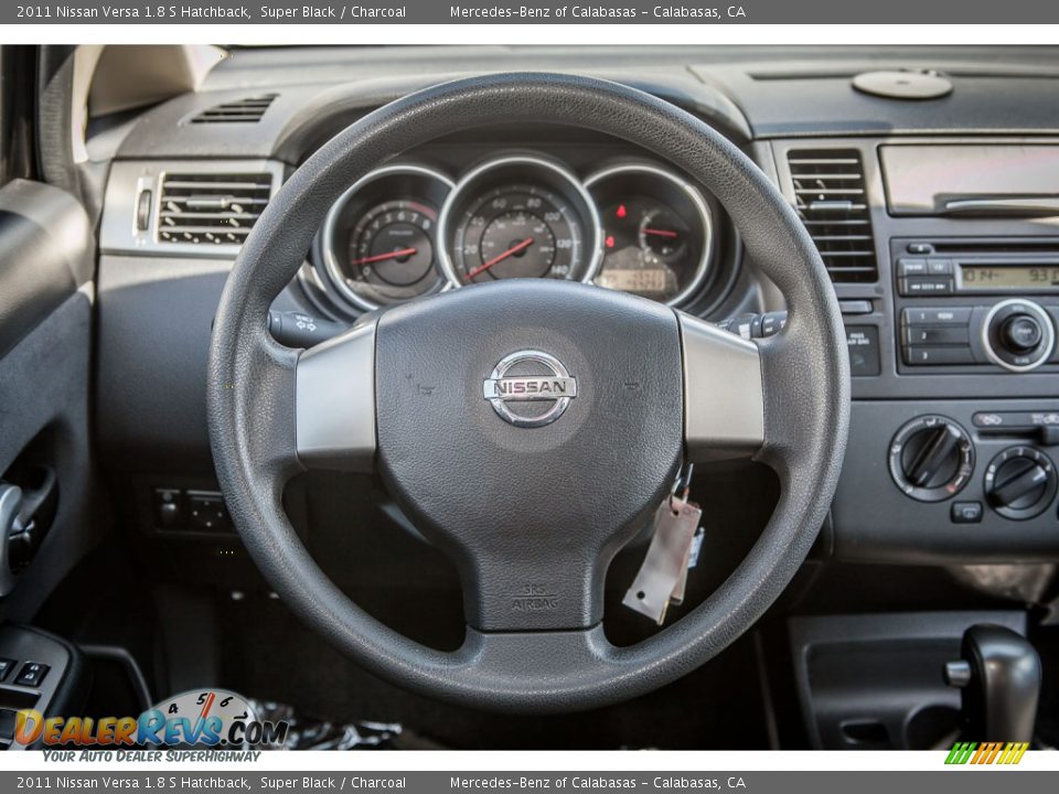 2011 Nissan Versa 1.8 S Hatchback Super Black / Charcoal Photo #15