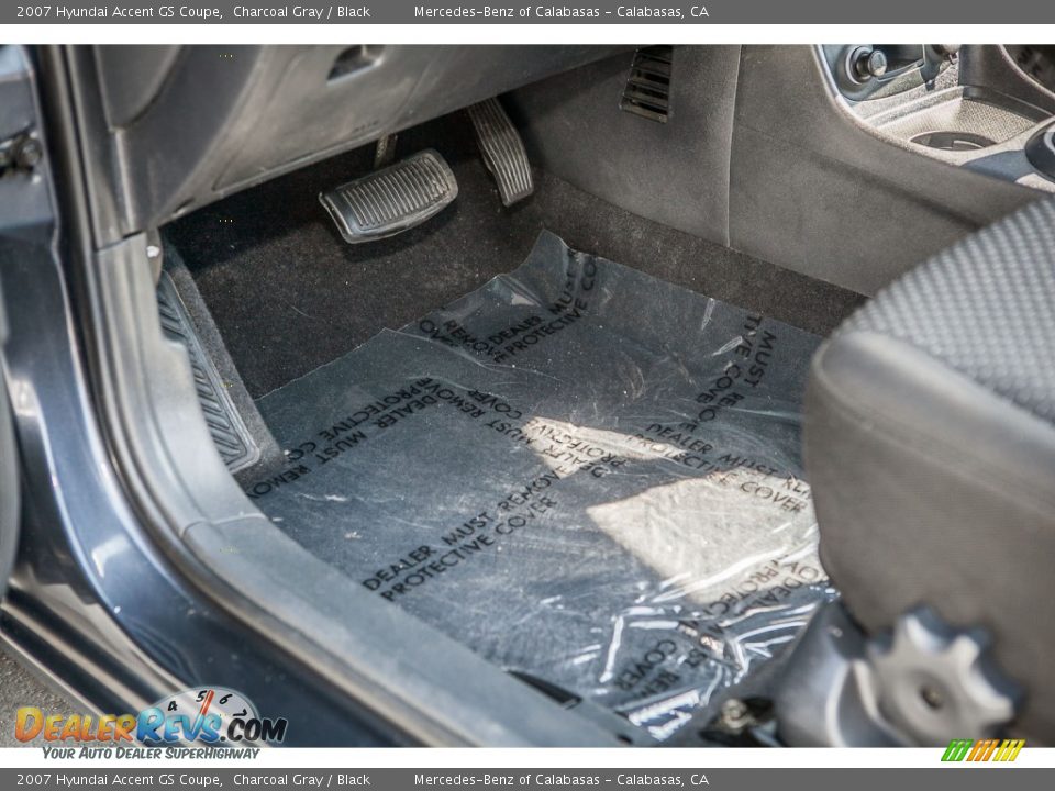 2007 Hyundai Accent GS Coupe Charcoal Gray / Black Photo #6