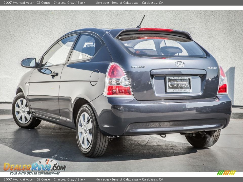 2007 Hyundai Accent GS Coupe Charcoal Gray / Black Photo #10
