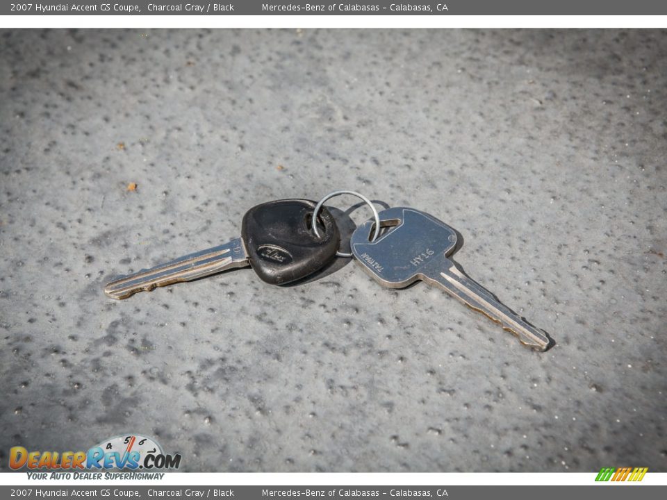 2007 Hyundai Accent GS Coupe Charcoal Gray / Black Photo #11