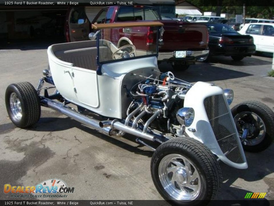 1925 Ford T Bucket Roadster White / Beige Photo #1