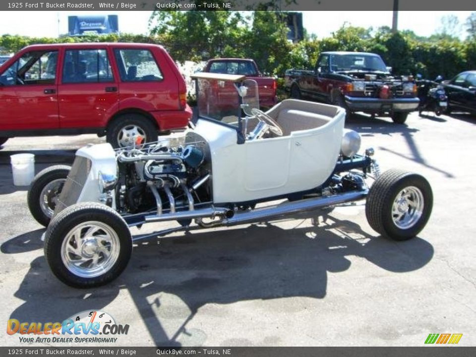 1925 Ford T Bucket Roadster White / Beige Photo #3