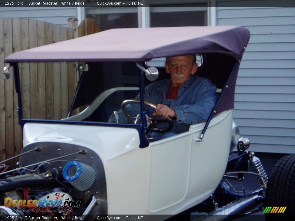 1925 Ford T Bucket Roadster White / Beige Photo #5