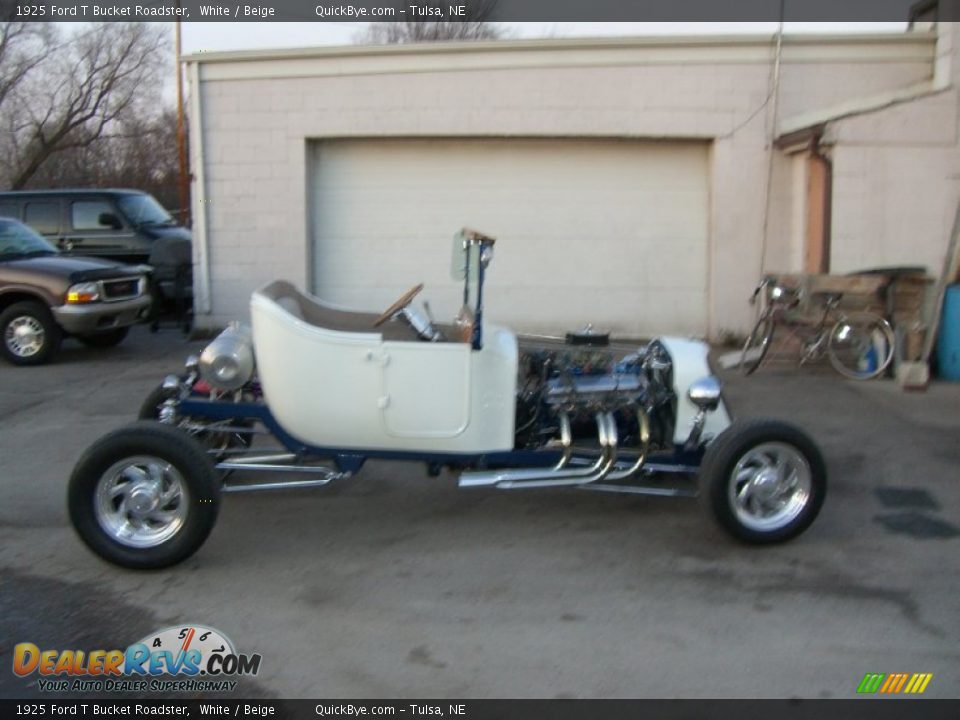 1925 Ford T Bucket Roadster White / Beige Photo #26