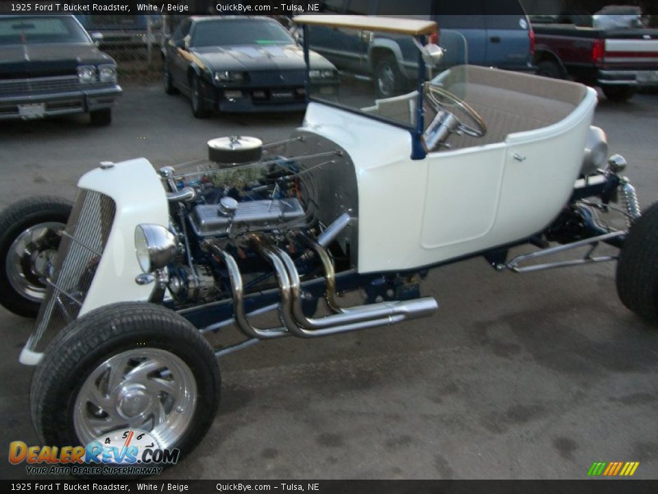 1925 Ford T Bucket Roadster White / Beige Photo #27