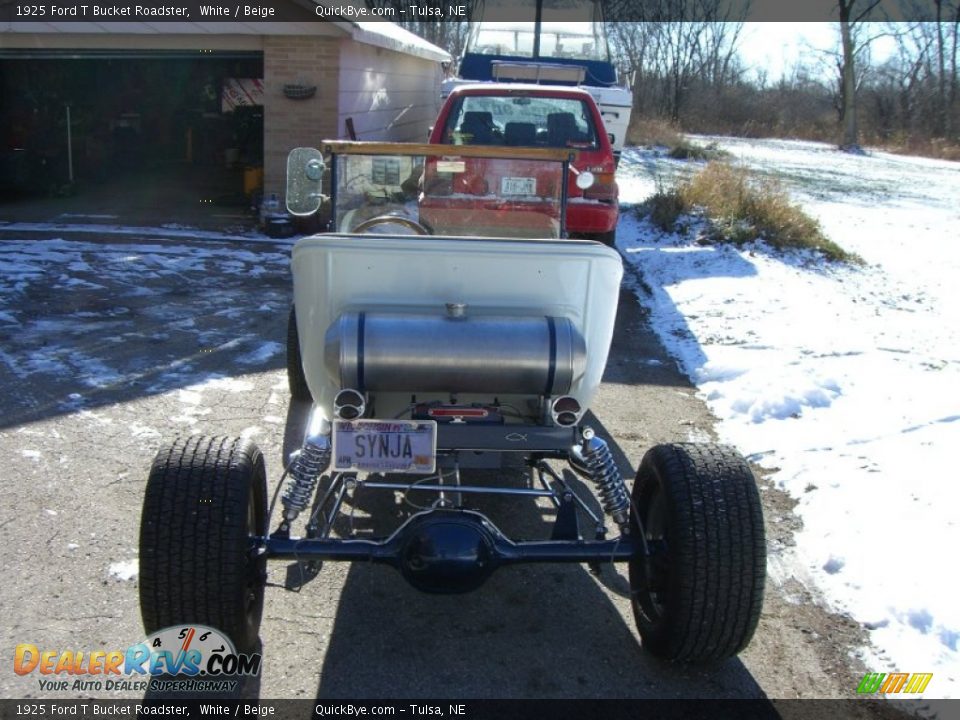 1925 Ford T Bucket Roadster White / Beige Photo #32