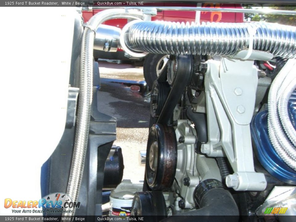 1925 Ford T Bucket Roadster White / Beige Photo #35