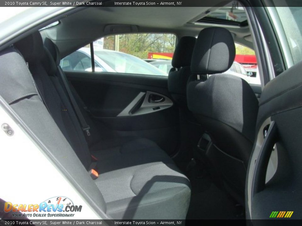 2010 Toyota Camry SE Super White / Dark Charcoal Photo #19