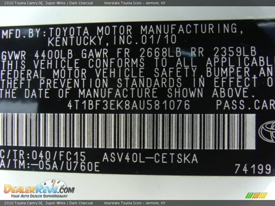 2010 Toyota Camry SE Super White / Dark Charcoal Photo #26