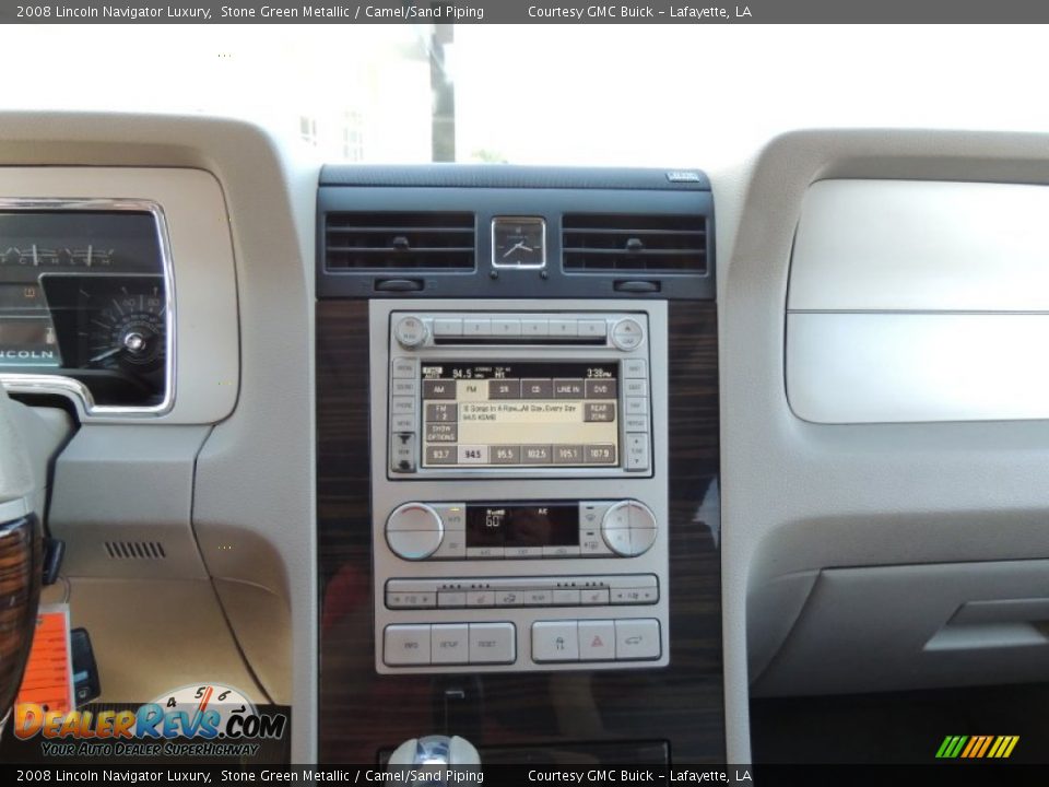2008 Lincoln Navigator Luxury Stone Green Metallic / Camel/Sand Piping Photo #23