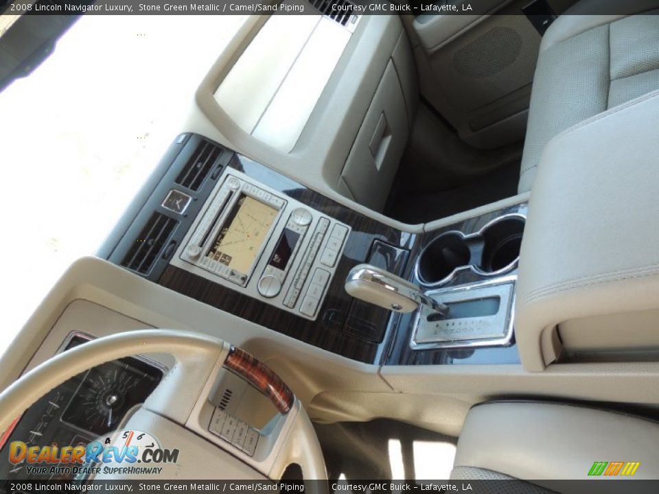 2008 Lincoln Navigator Luxury Stone Green Metallic / Camel/Sand Piping Photo #28