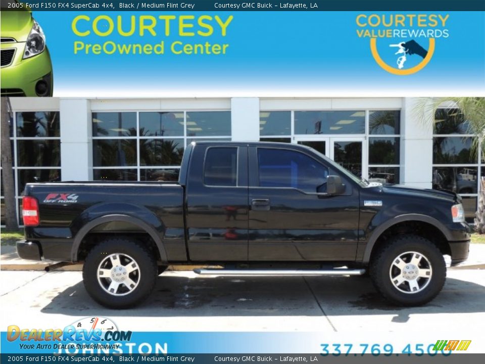 2005 Ford F150 FX4 SuperCab 4x4 Black / Medium Flint Grey Photo #1