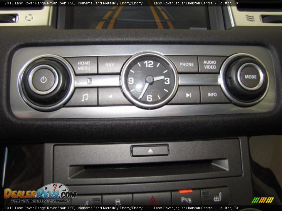 Controls of 2011 Land Rover Range Rover Sport HSE Photo #36