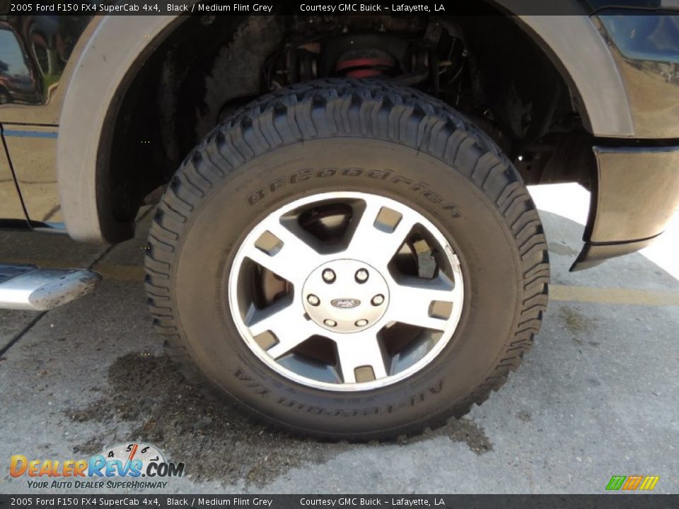 2005 Ford F150 FX4 SuperCab 4x4 Black / Medium Flint Grey Photo #21