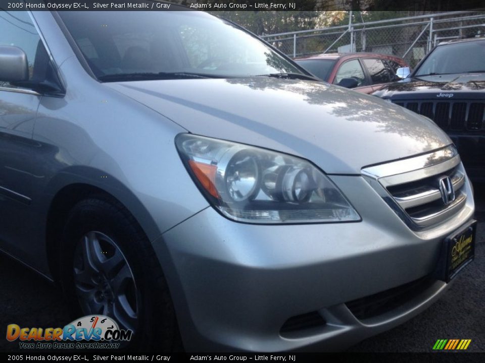 2005 Honda Odyssey EX-L Silver Pearl Metallic / Gray Photo #3