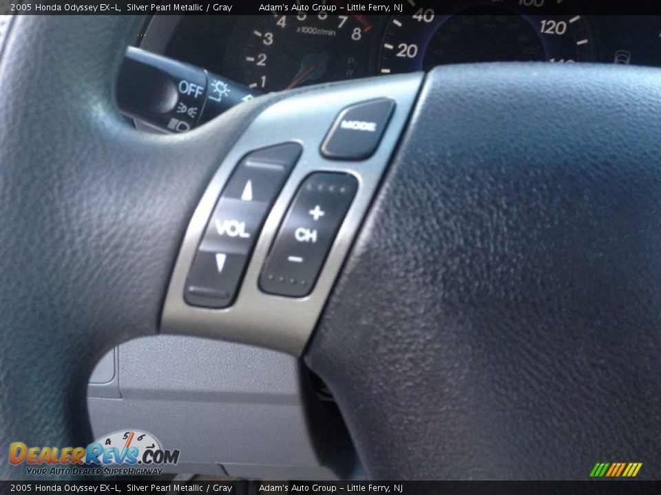 2005 Honda Odyssey EX-L Silver Pearl Metallic / Gray Photo #12
