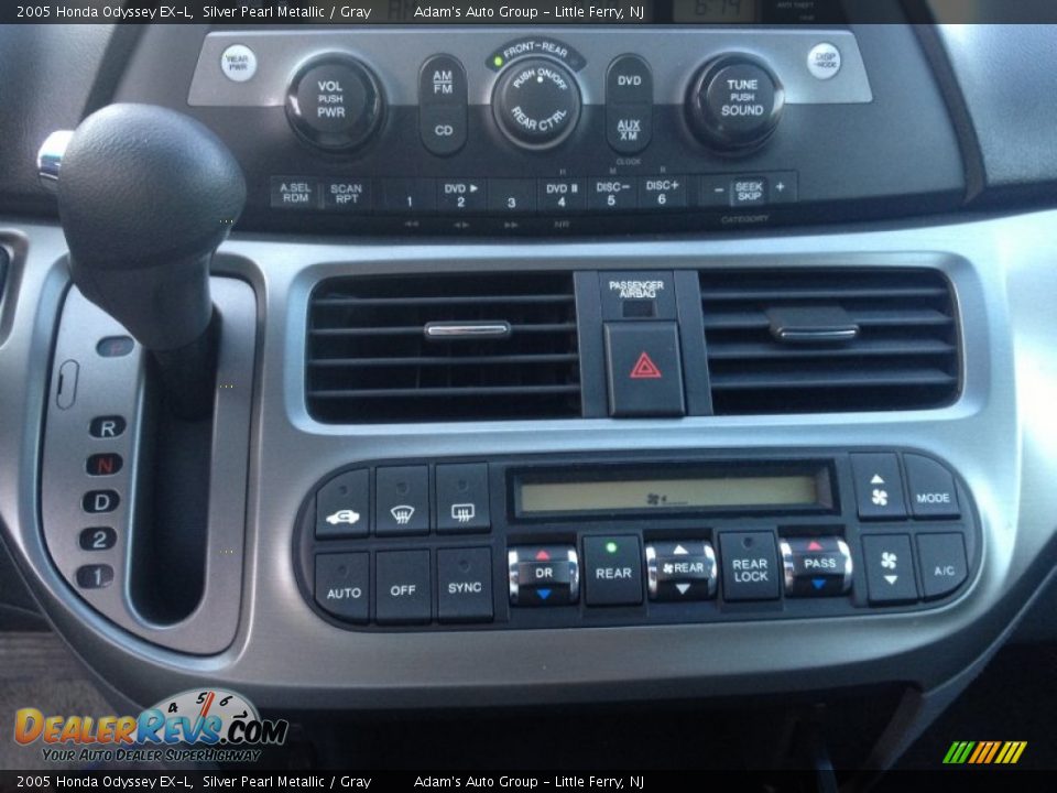 2005 Honda Odyssey EX-L Silver Pearl Metallic / Gray Photo #16