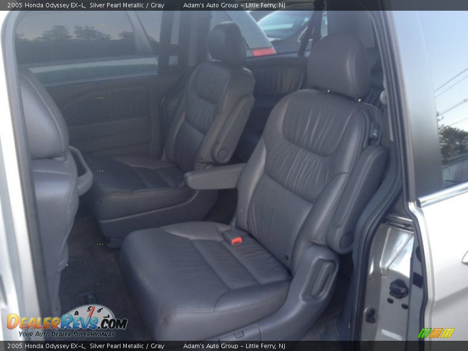 2005 Honda Odyssey EX-L Silver Pearl Metallic / Gray Photo #19