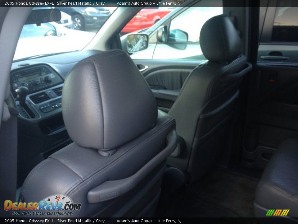 2005 Honda Odyssey EX-L Silver Pearl Metallic / Gray Photo #21