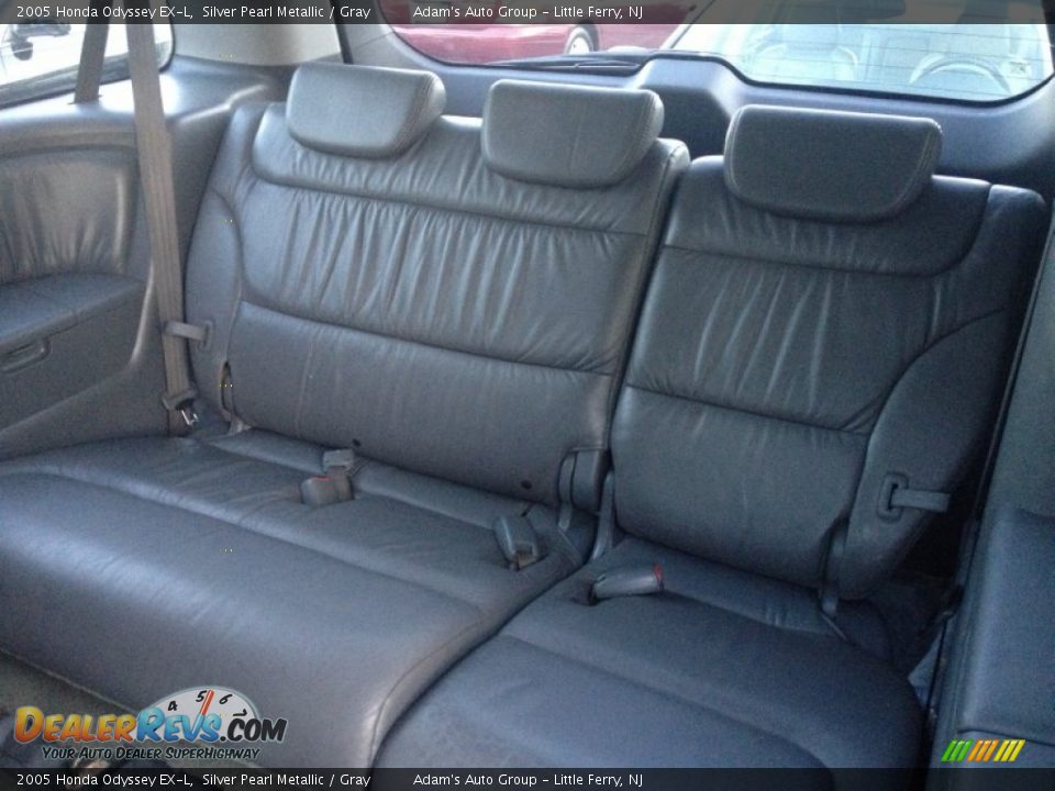 2005 Honda Odyssey EX-L Silver Pearl Metallic / Gray Photo #22