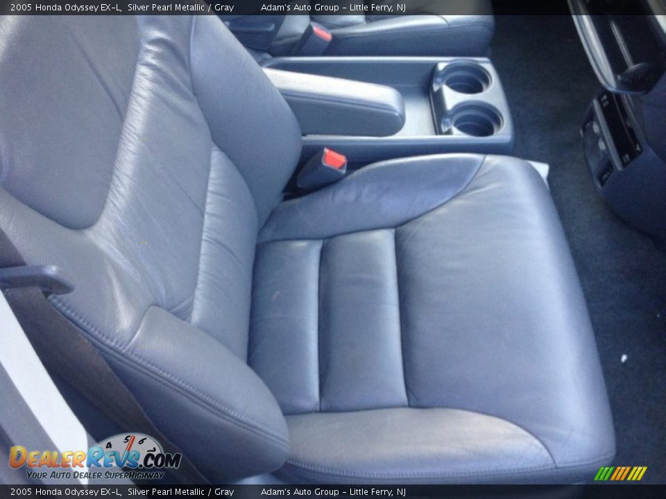 2005 Honda Odyssey EX-L Silver Pearl Metallic / Gray Photo #24