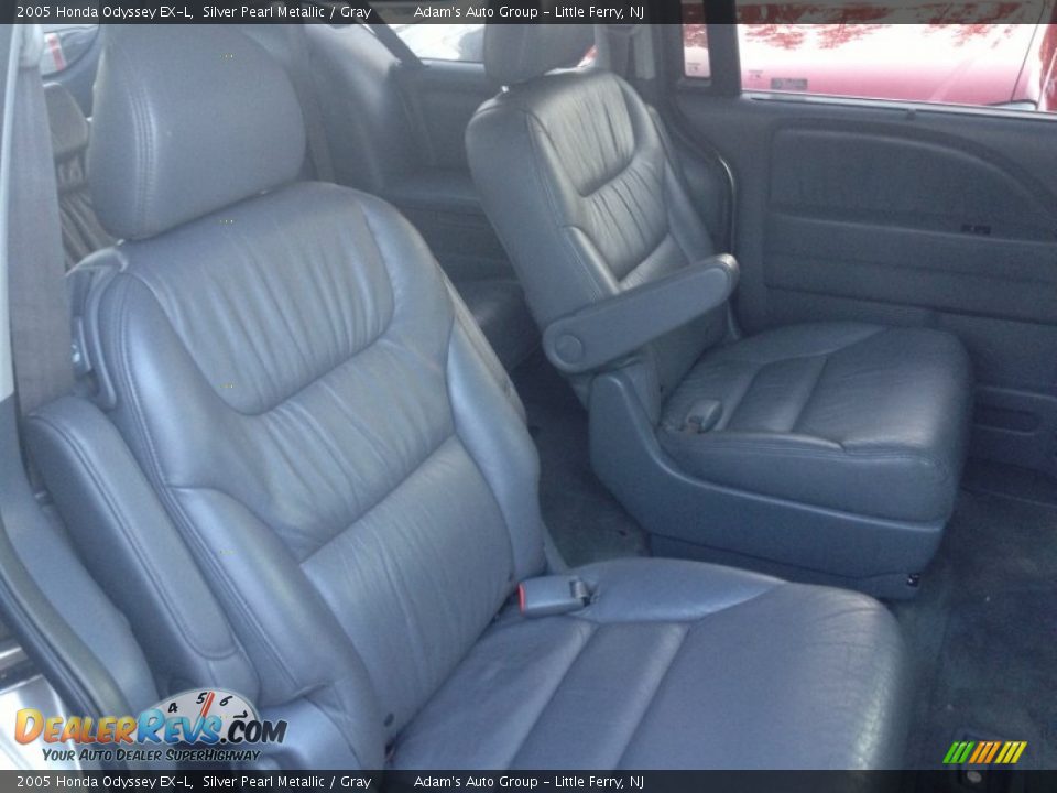 2005 Honda Odyssey EX-L Silver Pearl Metallic / Gray Photo #25