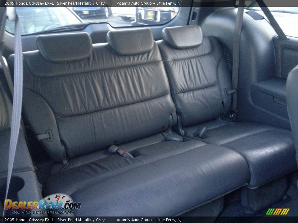 2005 Honda Odyssey EX-L Silver Pearl Metallic / Gray Photo #26