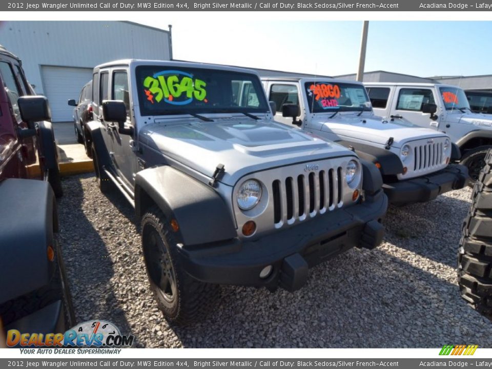 2012 Jeep Wrangler Unlimited Call of Duty: MW3 Edition 4x4 Bright Silver Metallic / Call of Duty: Black Sedosa/Silver French-Accent Photo #4