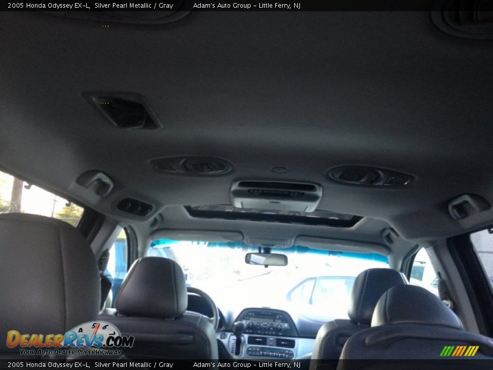 2005 Honda Odyssey EX-L Silver Pearl Metallic / Gray Photo #28